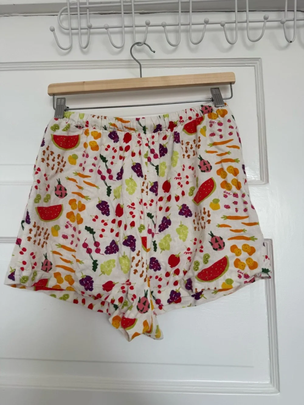 Lisa Says Gah Fruit Print Shorts - Picture 3 of 4